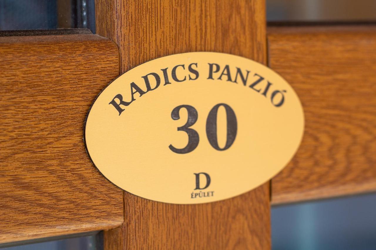 Radics Panzio Etterem Es Piheno Kozpont Hotel Letenye Exterior photo